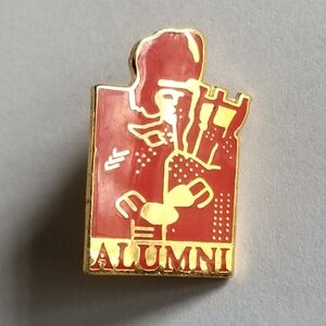 Alumni pin bagpiper red enamel Gold tone brooch Scotland Scottish